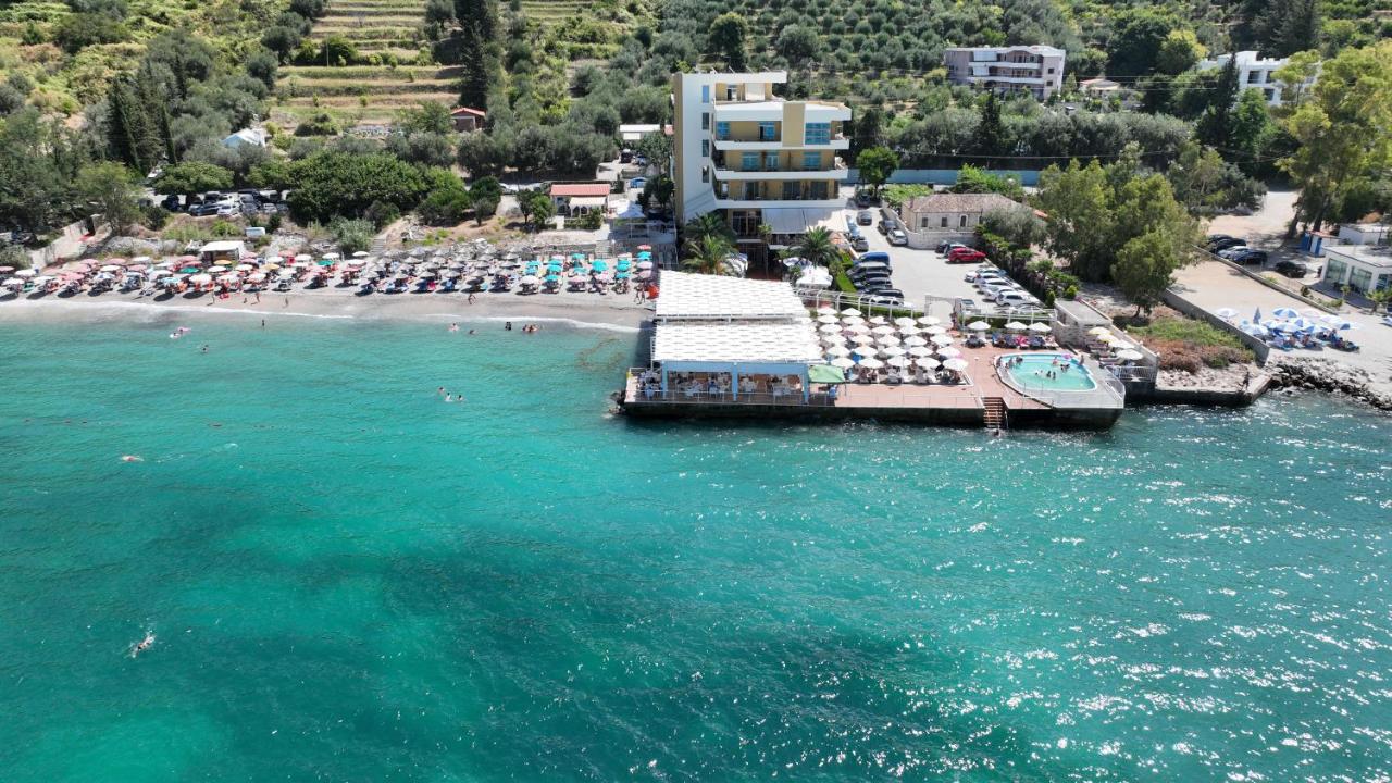 Paradise Beach Hotel ราดฮีมือ ภายนอก รูปภาพ