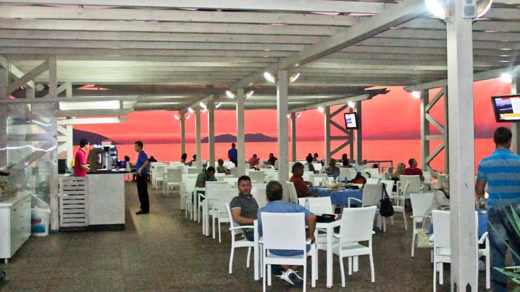 Paradise Beach Hotel ราดฮีมือ ภายนอก รูปภาพ