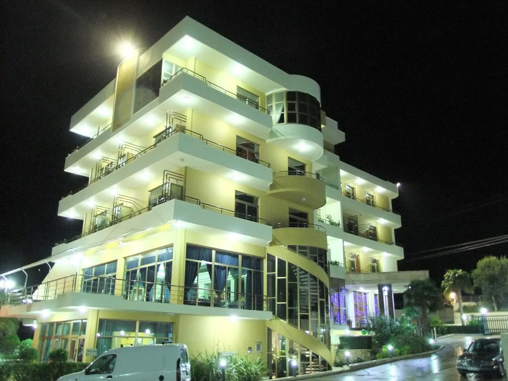 Paradise Beach Hotel ราดฮีมือ ภายนอก รูปภาพ