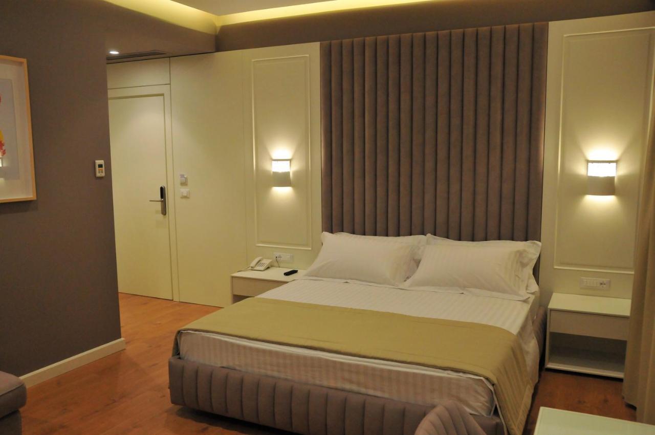 Paradise Beach Hotel ราดฮีมือ ภายนอก รูปภาพ