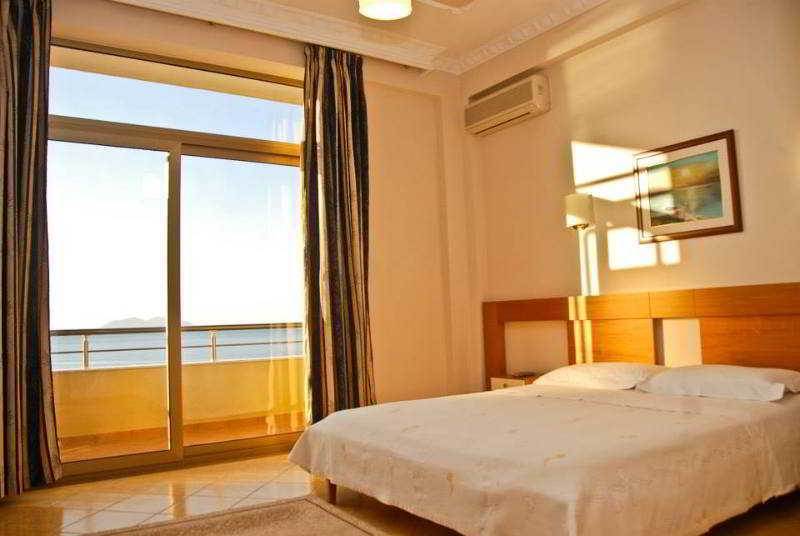 Paradise Beach Hotel ราดฮีมือ ภายนอก รูปภาพ